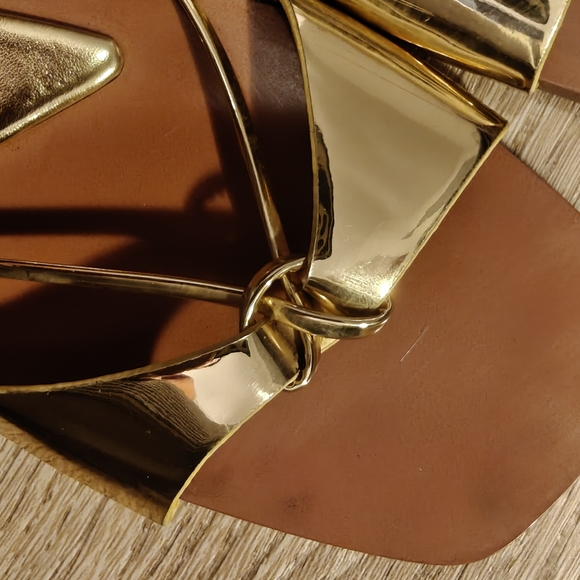 Zara Gold and Brown Sandals with Metallic Finish - Picture 4 of 7